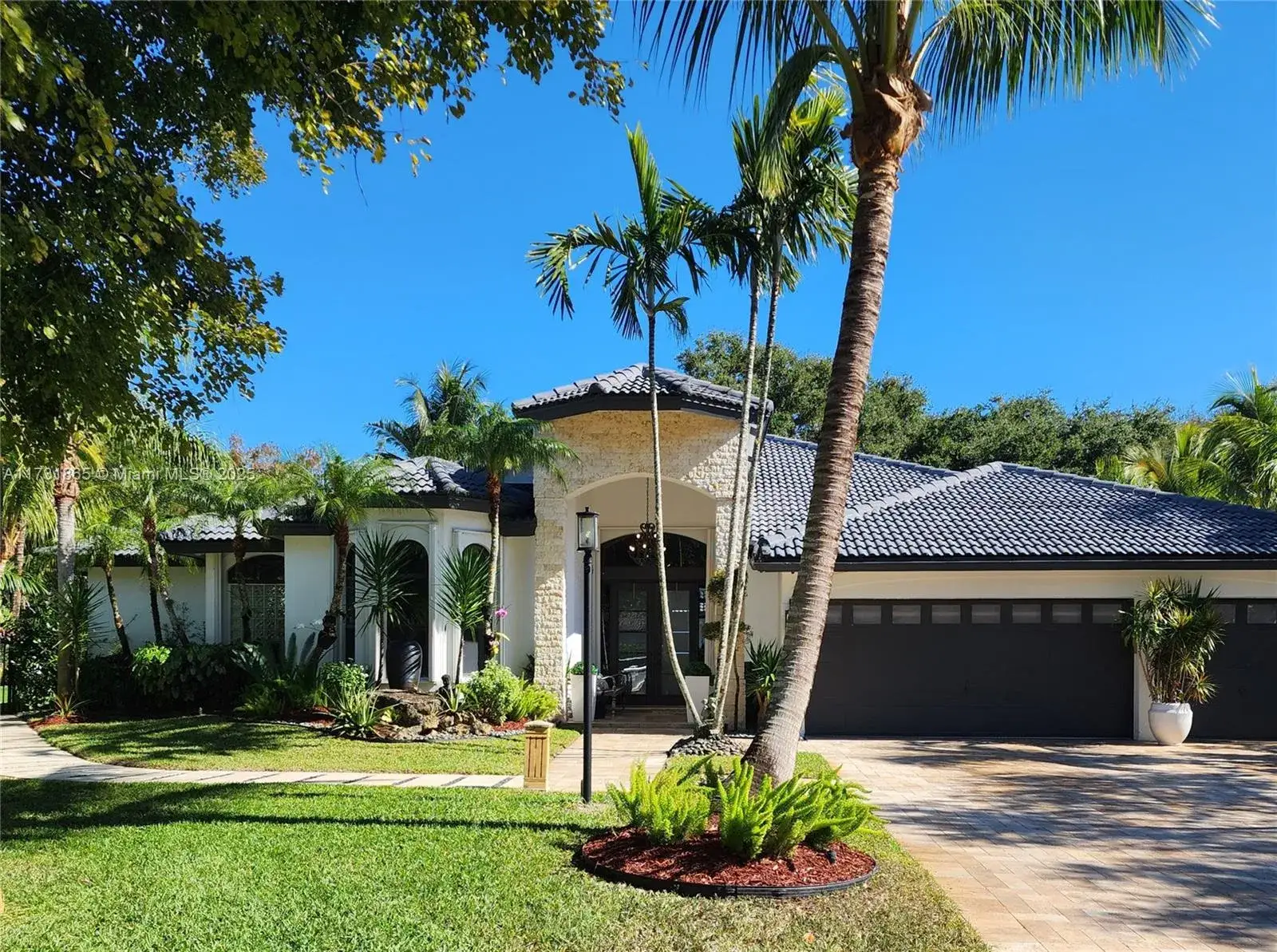 6 bedroom 4 bath Residential for sale at 6598 NW 97th Dr, Parkland FL 33076