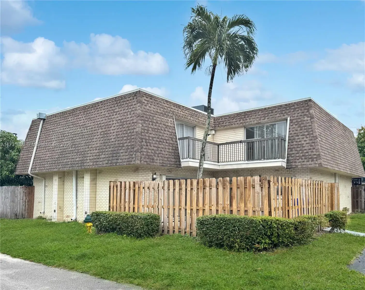 2 bedroom 2 bath Residential Lease for rent at 8212 SW 23rd Ct # 18D, North Lauderdale FL 33068
