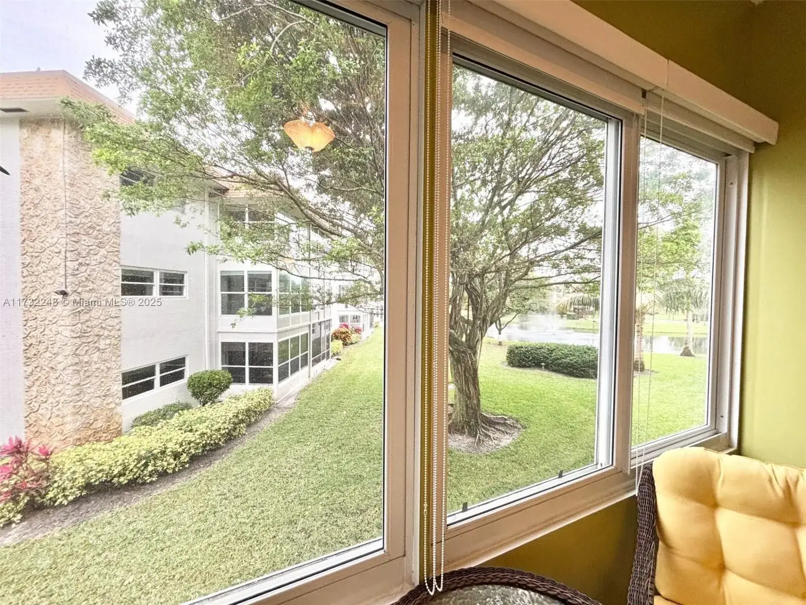 2 bedroom 2 bath Residential for sale at 4806 NW 36th St # 501, Lauderdale Lakes FL 33319