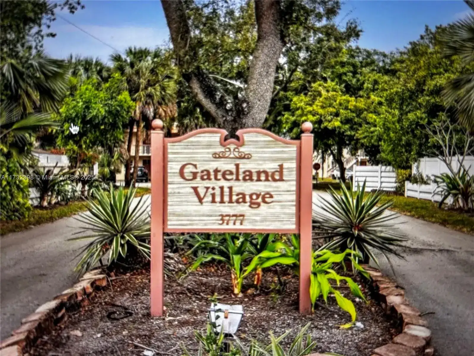 2 bedroom 1 bath Residential for sale at 3777 NW 78th Ave # 3H, Davie FL 33024