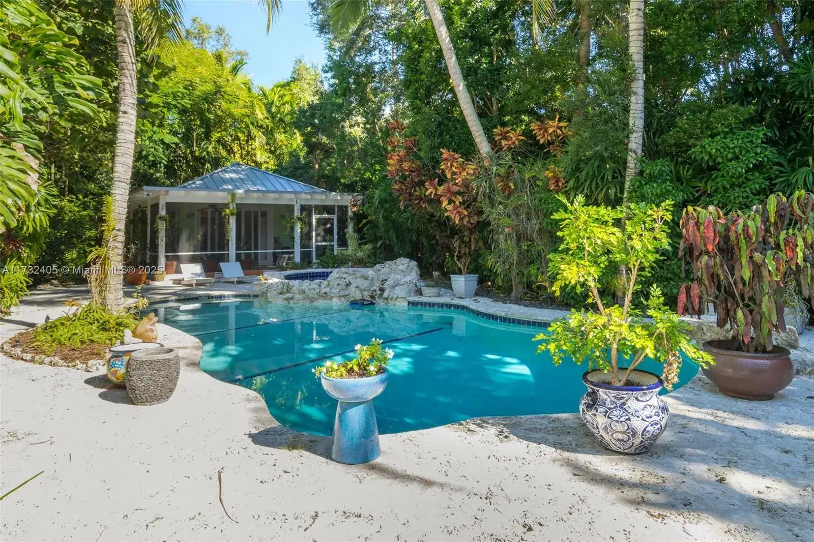 6 bedroom 5 bath Residential for sale at 3613 Royal Palm Ave, Coconut Grove FL 33133