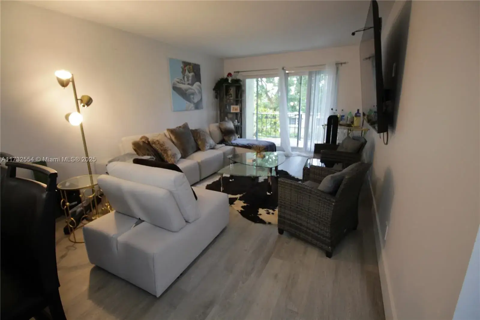 2 bedroom 2 bath Residential Lease for rent at 3002 NE 5th Ter # B, Wilton Manors FL 33334