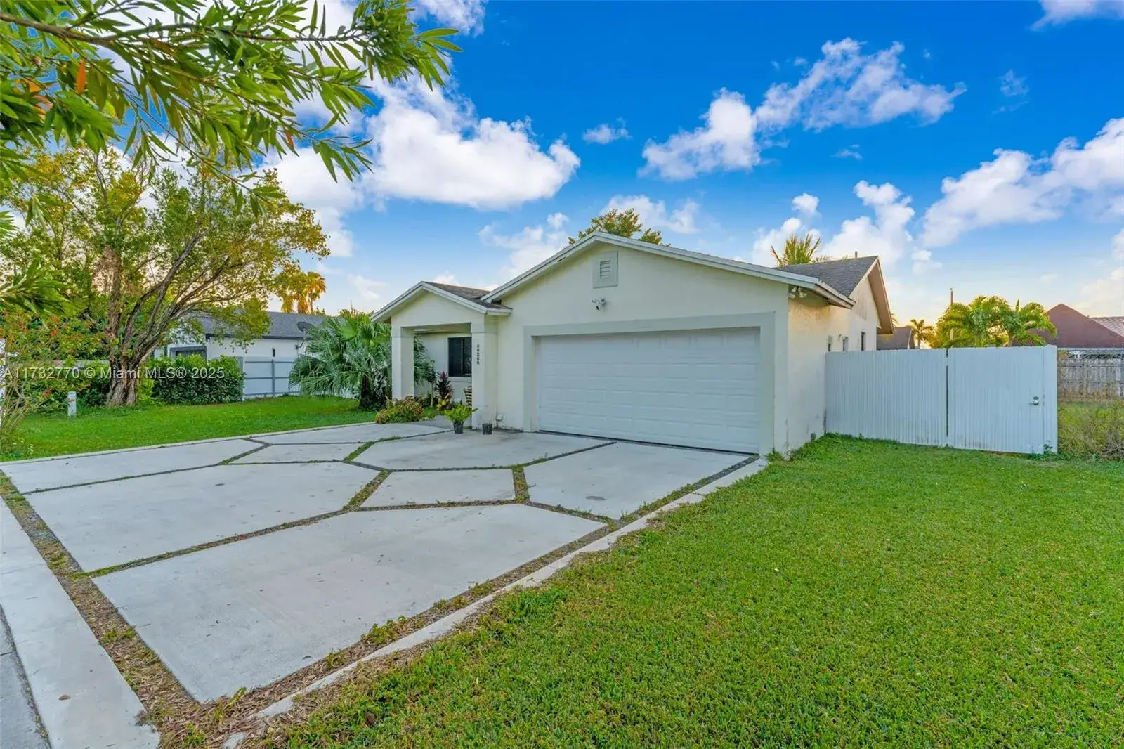 4 bedroom 2 bath Residential for sale at 28268 SW 136th Ave, Homestead FL 33033