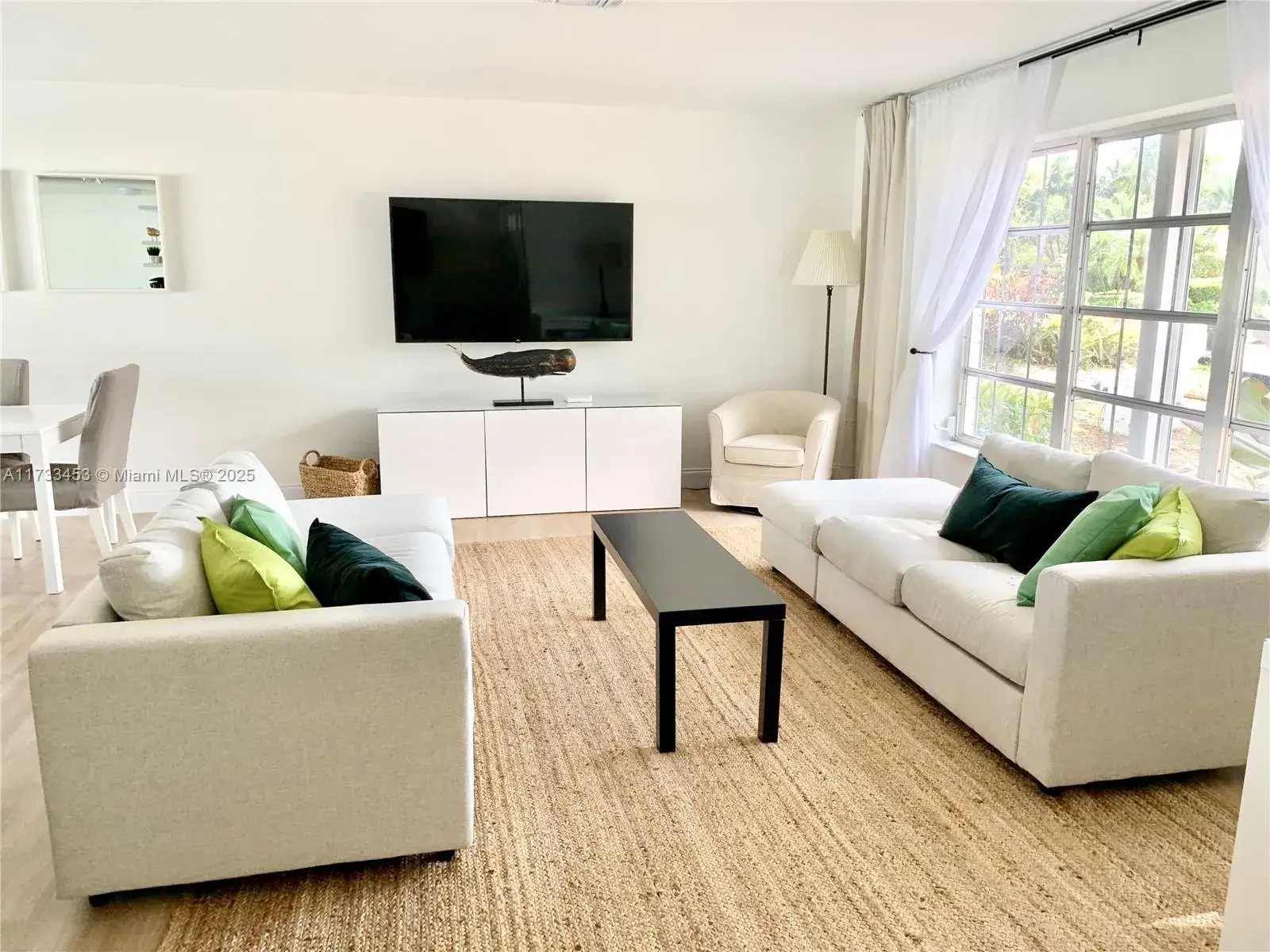 4 bedroom 2 bath Residential Lease for rent at 4345 NE 22nd Ave, Fort Lauderdale FL 33308