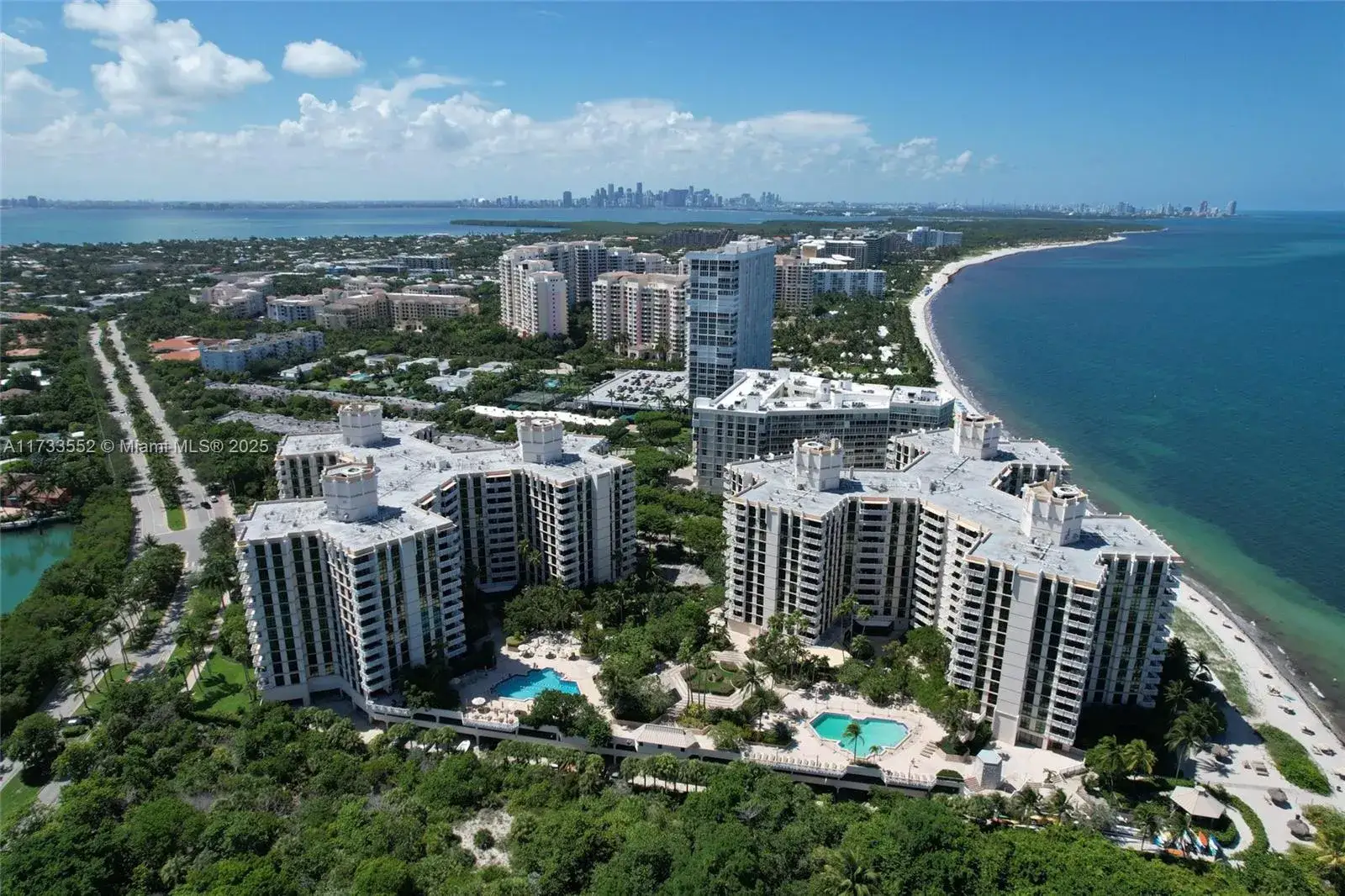 2 bedroom 2 bath Residential for sale at 1121 Crandon Blvd # E904, Key Biscayne FL 33149