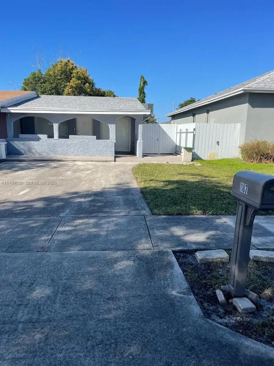 2 bedroom 2 bath Residential for sale at 1187 NW 29th Ter, Fort Lauderdale FL 33311