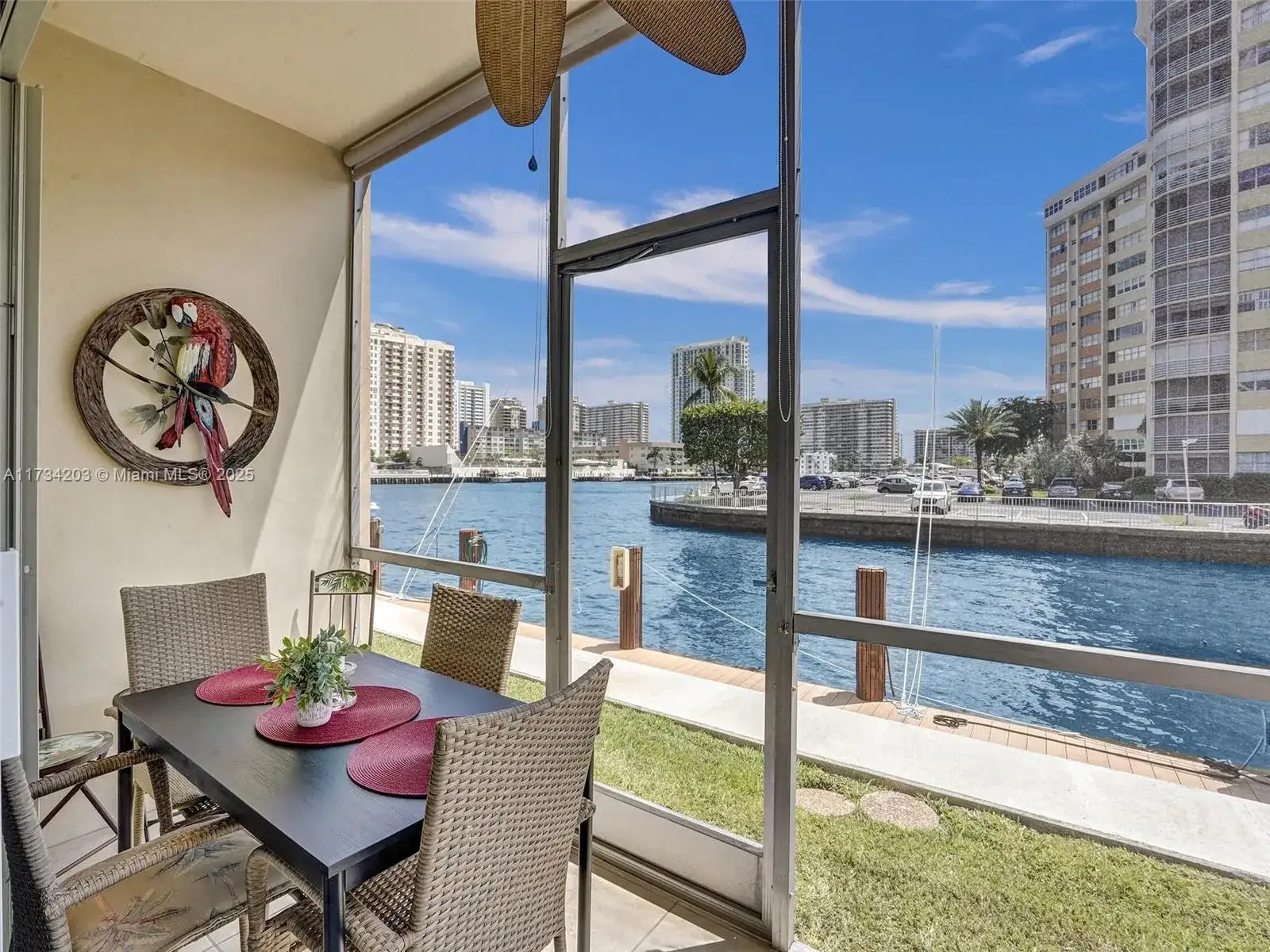 1 bedroom 1 bath Residential for sale at 2600 Diana Dr # 105, Hallandale Beach FL 33009