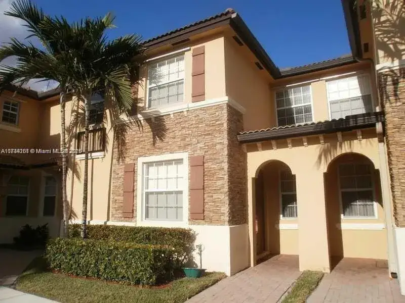 3 bedroom 2 bath Residential Lease for rent at 1650 NE 33rd Ave # 7, Homestead FL 33033