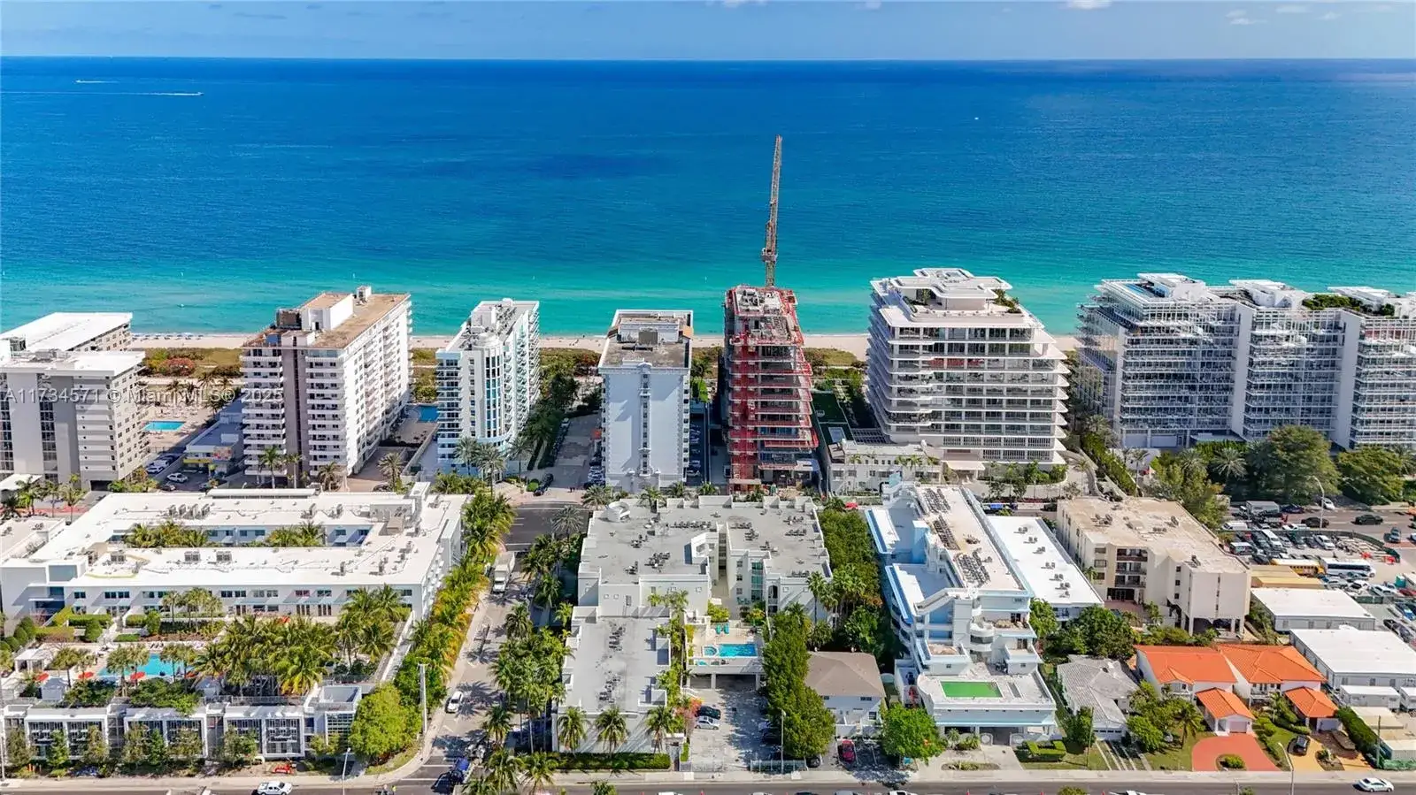 1 bedroom 1 bath Residential for sale at 9172 Collins Ave # 414, Surfside FL 33154