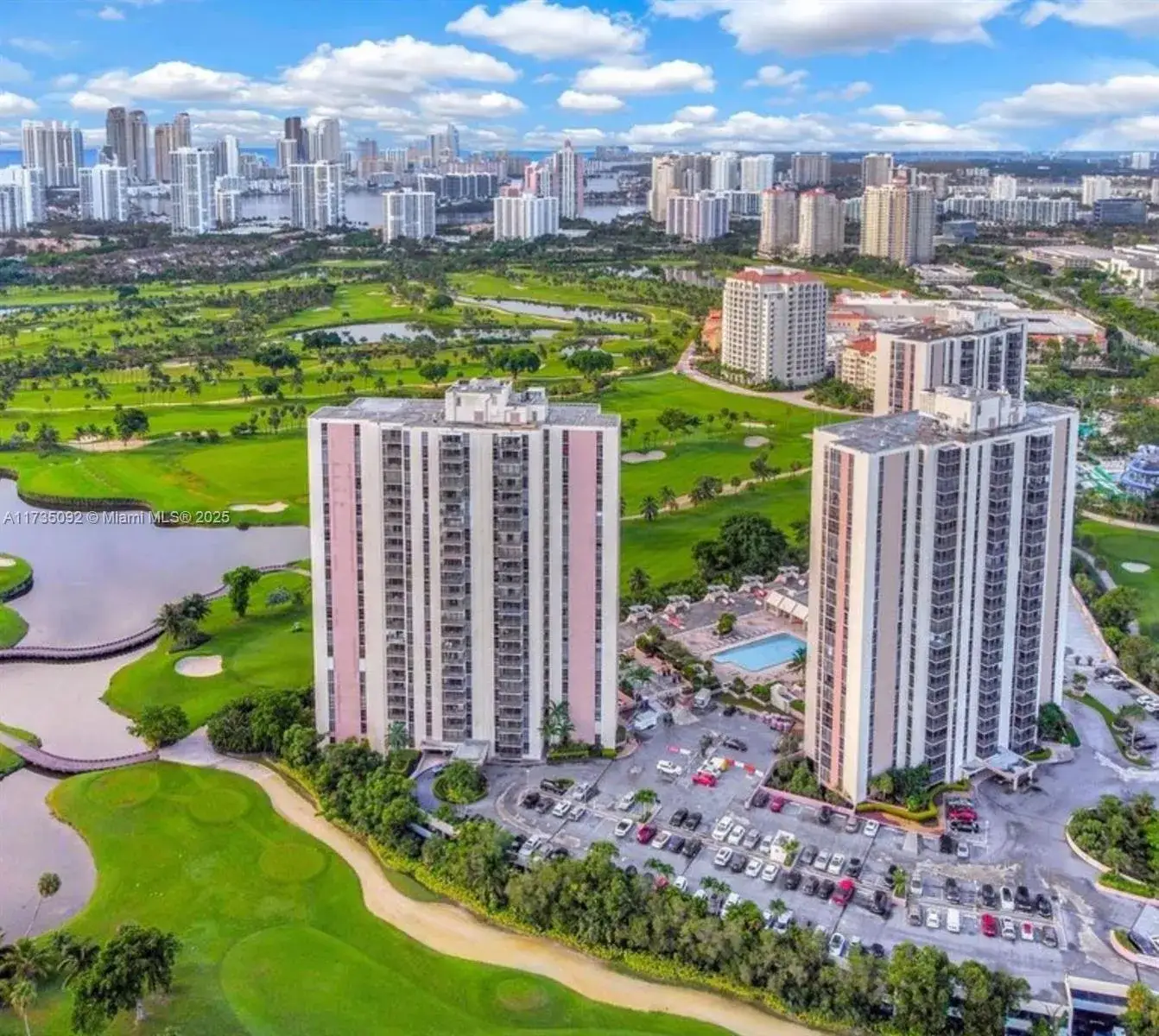 2 bedroom 2 bath Residential for sale at 20301 W Country Club Dr # 528, Aventura FL 33180