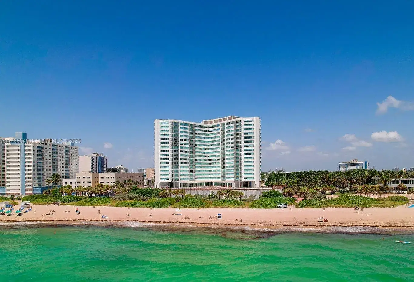 1 bedroom 2 bath Residential for sale at 7135 Collins Ave # 1803, Miami Beach FL 33141