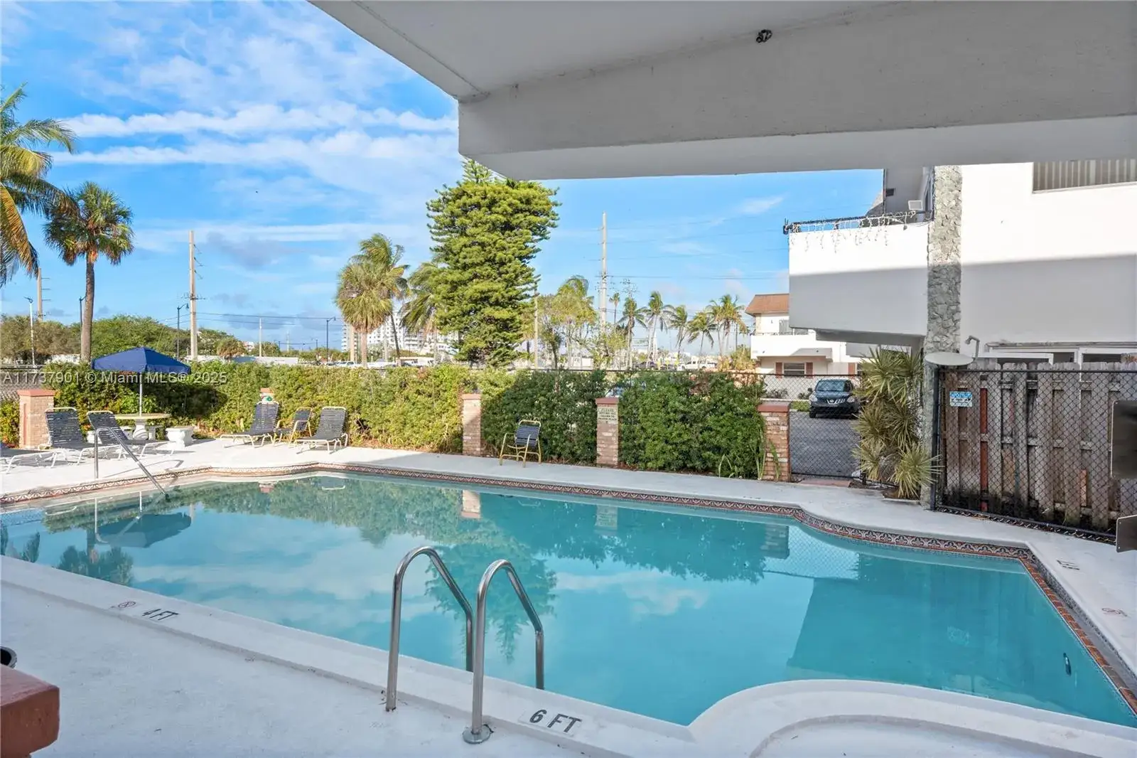 2 bedroom 2 bath Residential for sale at 222 SW 1st St # 6, Pompano Beach FL 33060