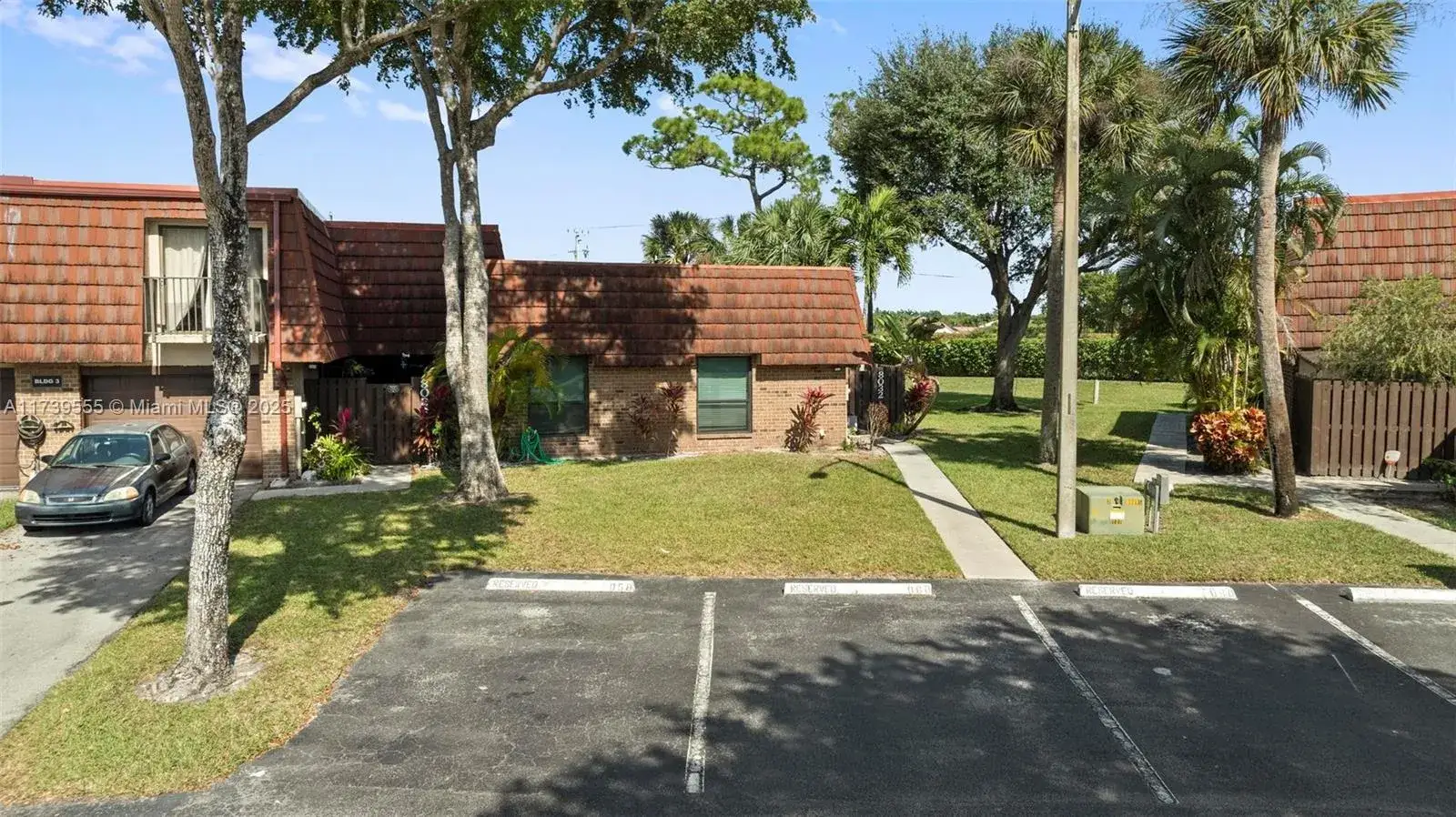 2 bedroom 2 bath Residential for sale at 8032 Boca Rio Dr # 8032, Boca Raton FL 33433