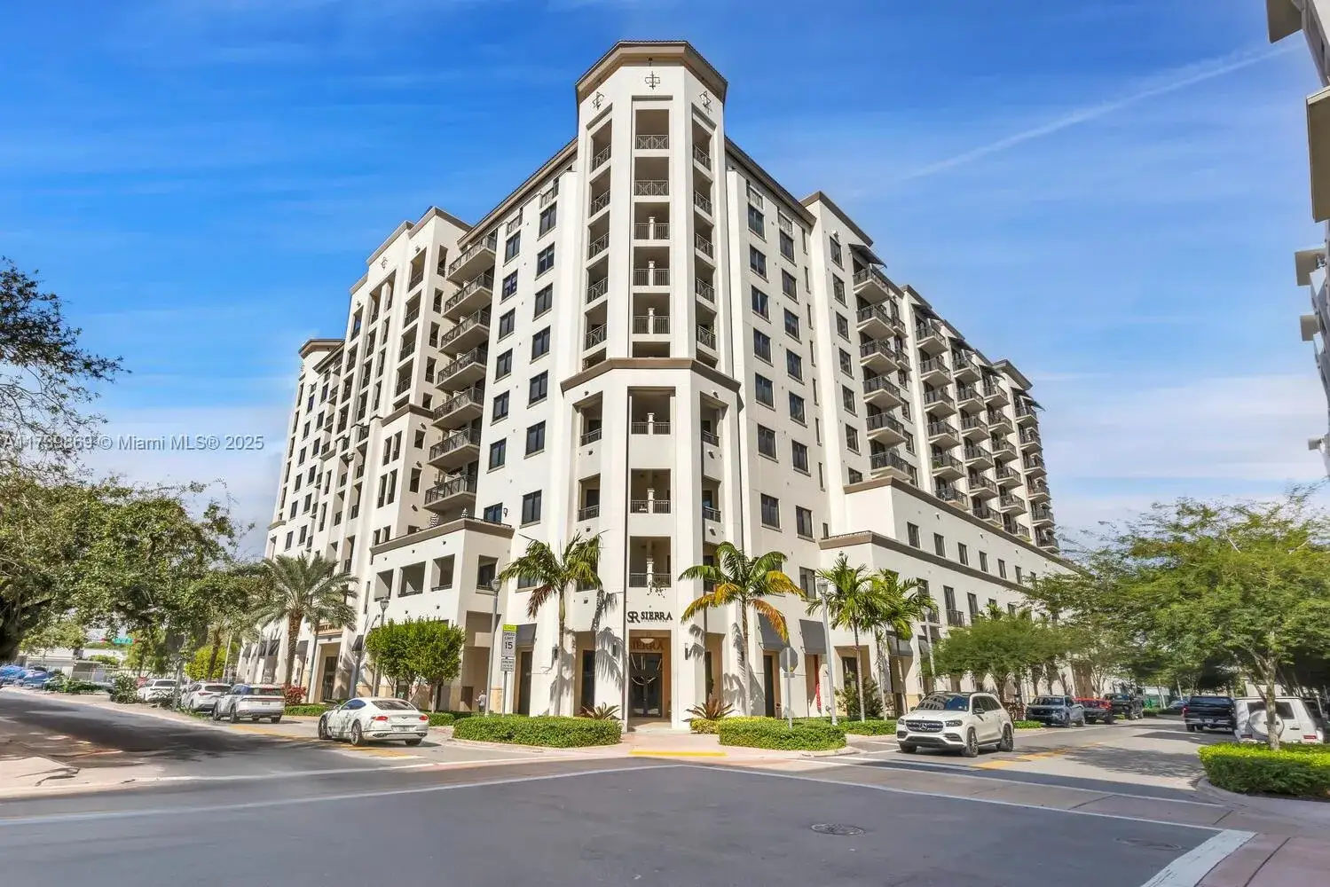 1 bedroom 1 bath Residential for sale at 301 Altara Ave # 201, Coral Gables FL 33146