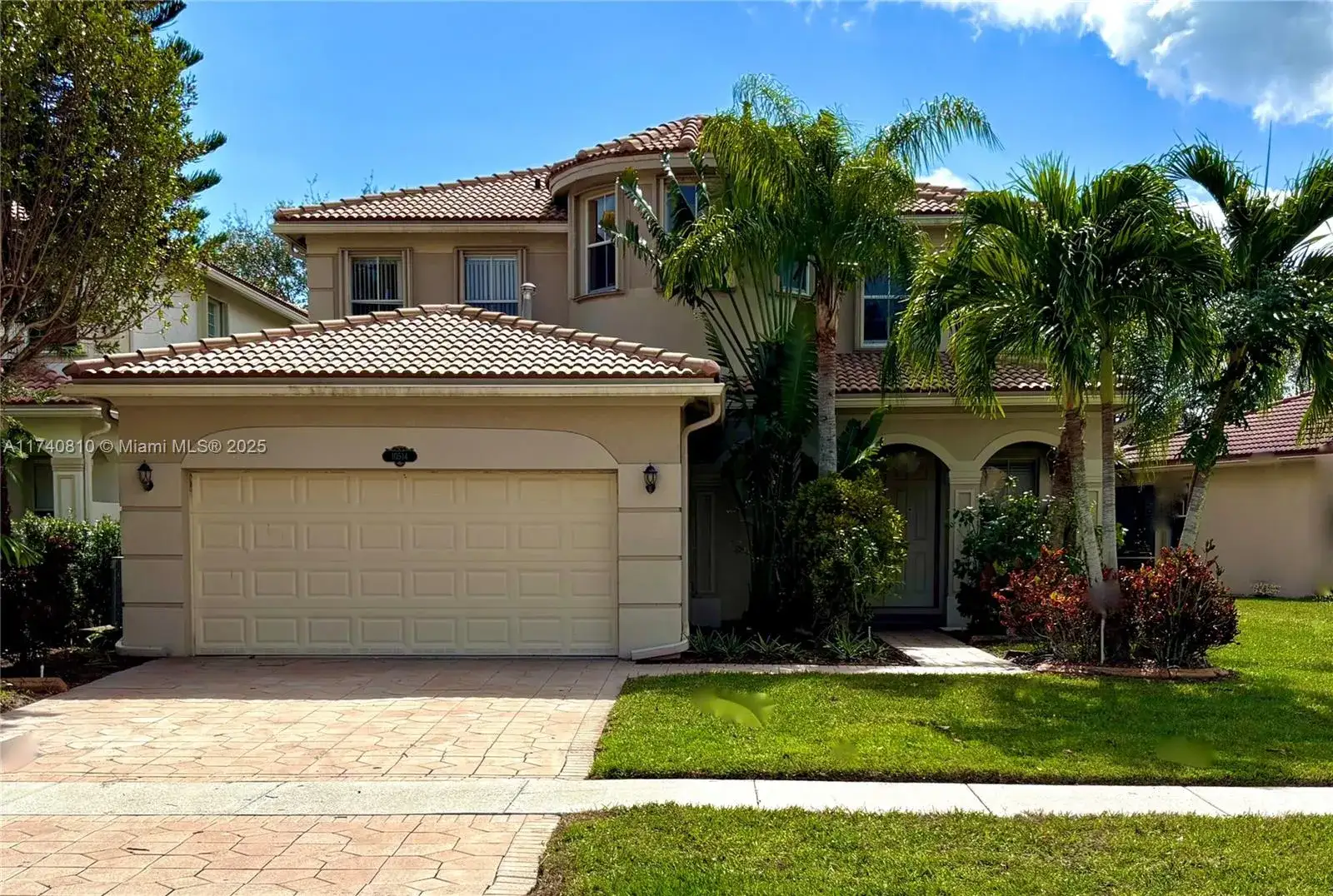 4 bedroom 3 bath Residential for sale at 10514 Galleria St, Wellington FL 33414