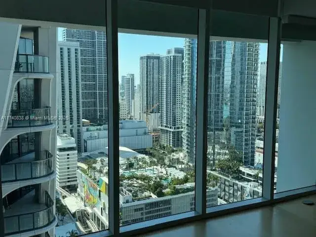 1 bedroom 1 bath Residential for sale at 1040 Biscayne Blvd # 3008, Miami FL 33132