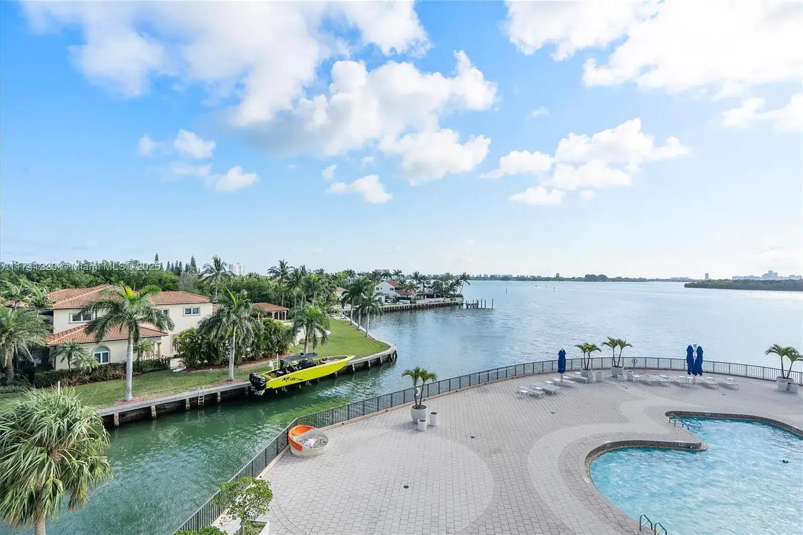 3 bedroom 3 bath Residential for sale at 1800 NE 114th St # 503, Miami FL 33181