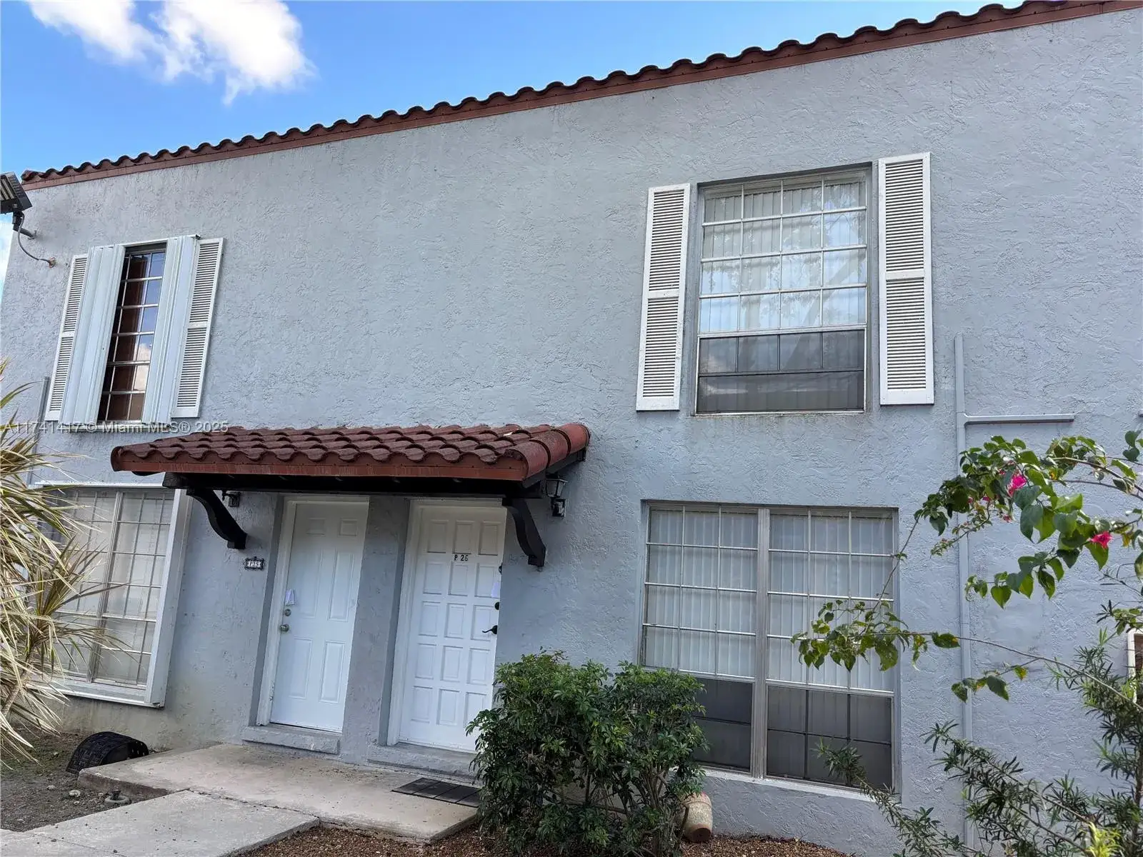 2 bedroom 1 bath Residential Lease for rent at 10806 N Kendall Dr # 26, Miami FL 33176