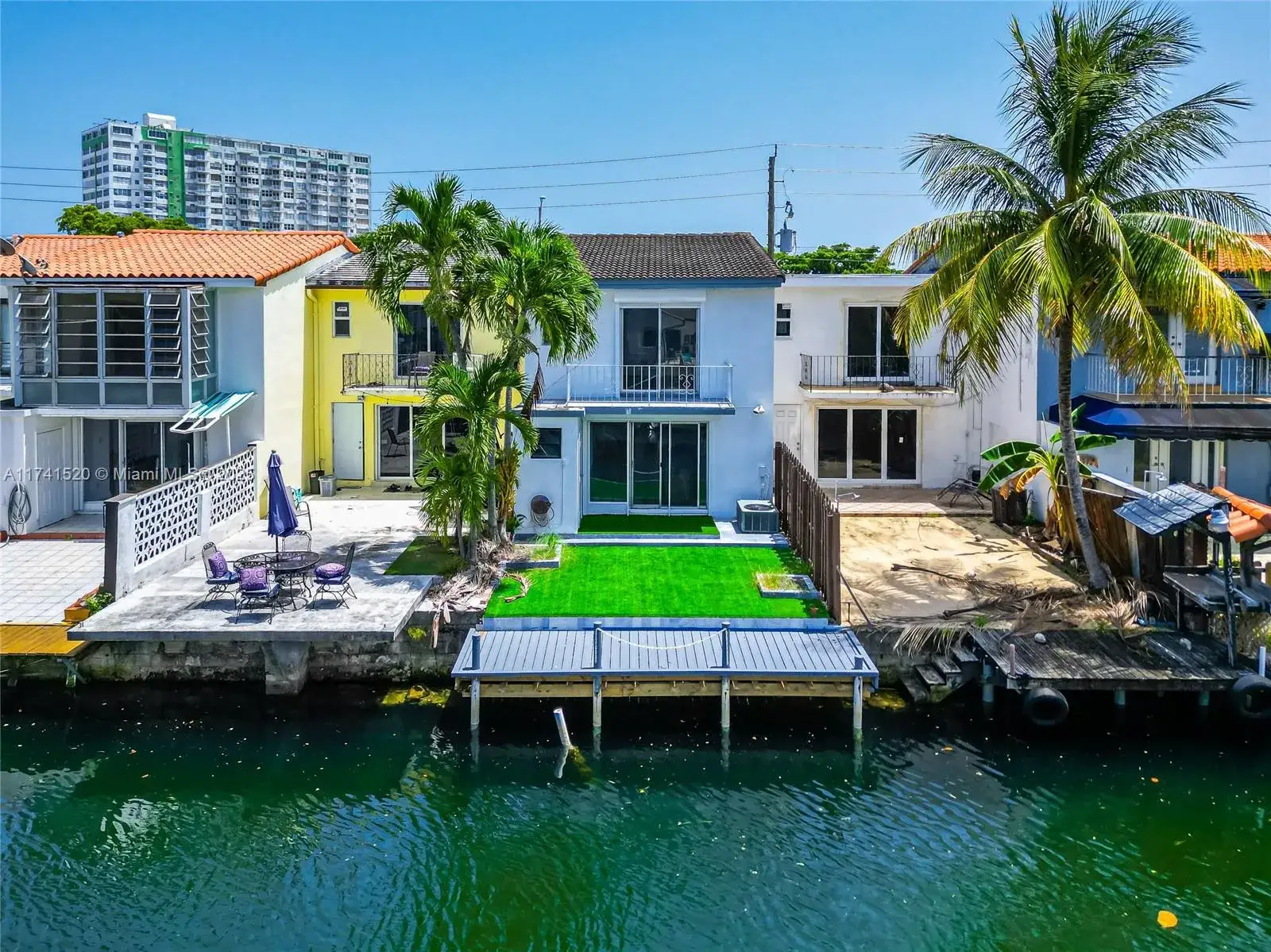 2 bedroom 2 bath Residential Lease for rent at 1937 NE 123rd St, North Miami FL 33181