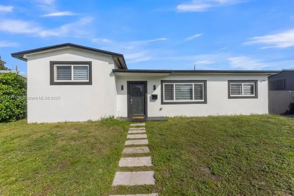 3 bedroom 2 bath Residential for sale at 1361 NW 198th St, Miami Gardens FL 33169