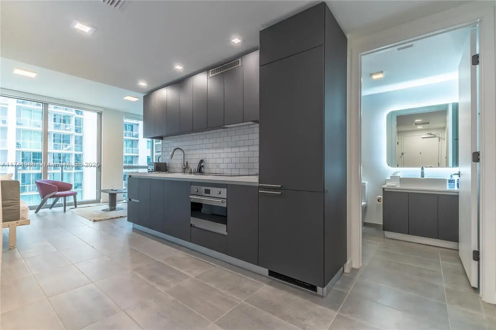 1 bath Residential for sale at 227 NE 2nd St # 2610, Miami FL 33132