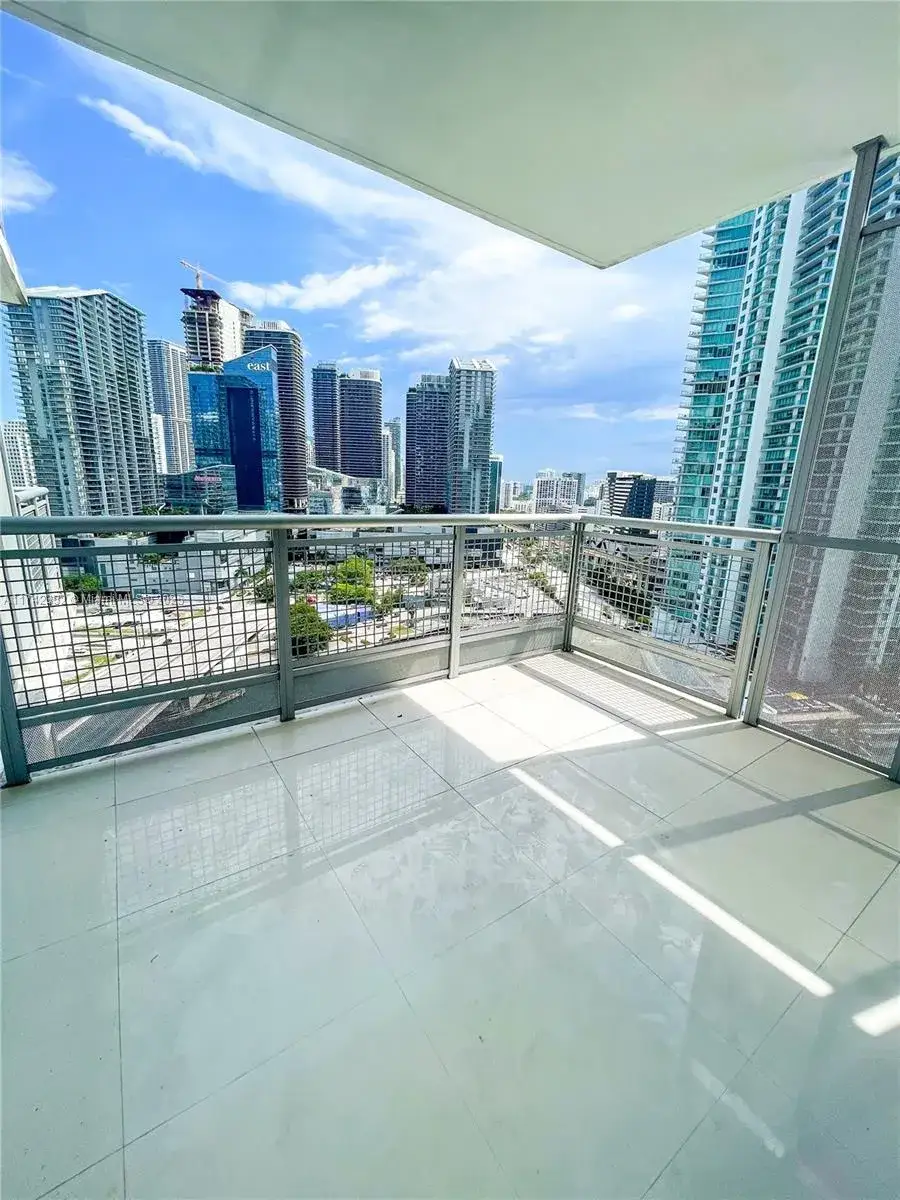 1 bedroom 1 bath Residential for sale at 350 S Miami Ave # 2412, Miami FL 33130