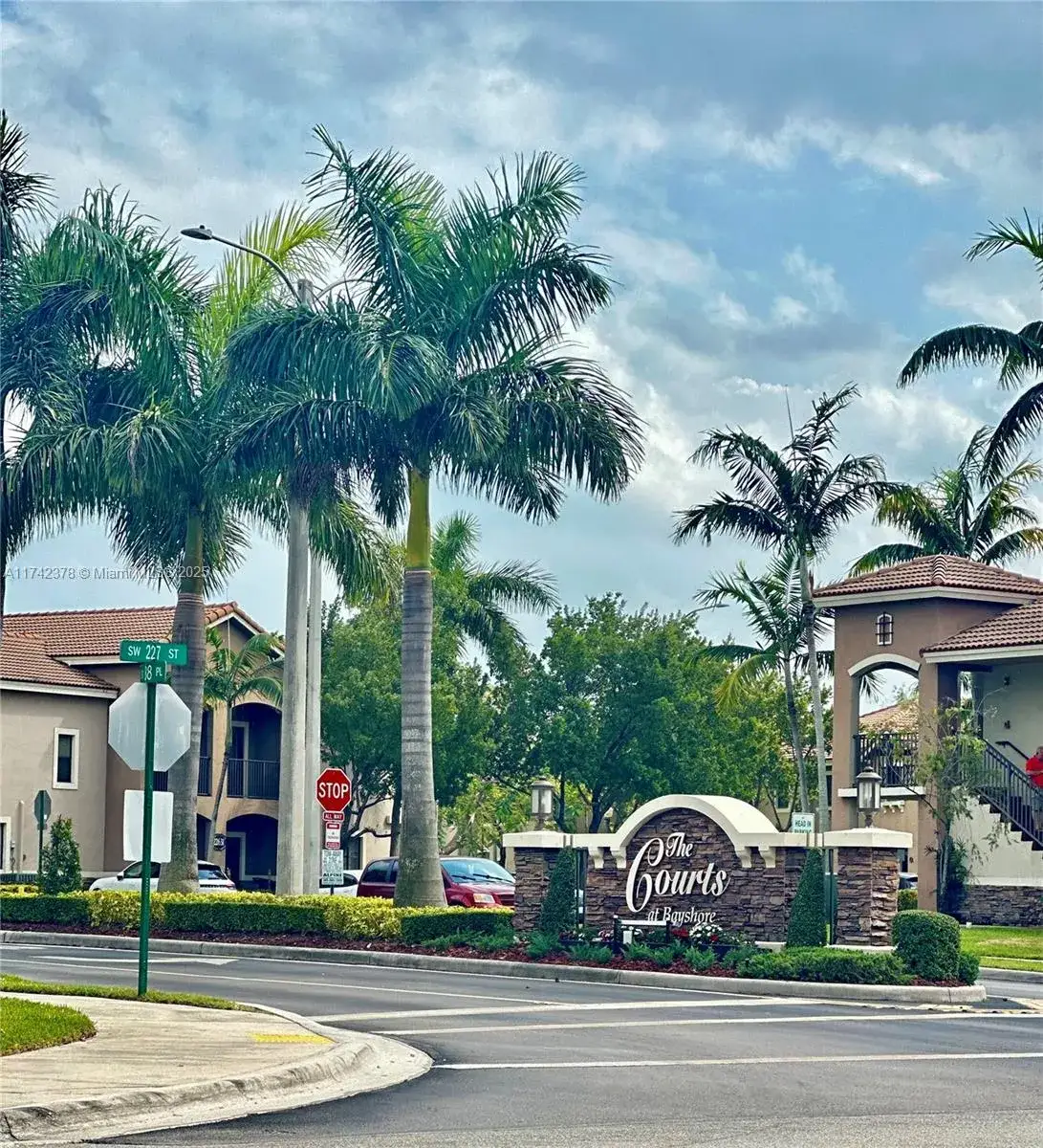3 bedroom 2 bath Residential for sale at 22441 SW 88th Pl # 5, Cutler Bay FL 33190