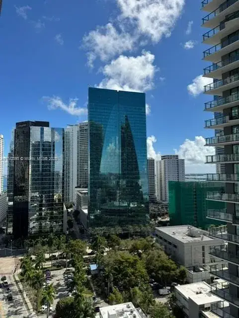 2 bedroom 2 bath Residential Lease for rent at 1250 S Miami Ave # 2001, Miami FL 33130