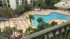 1 bedroom 1 bath Residential for sale at 17011 N Bay Rd # 712, Sunny Isles Beach FL 33160