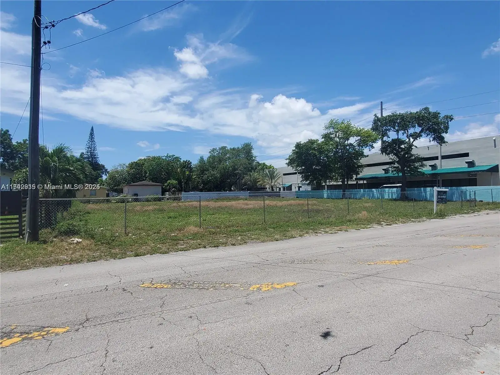 Land/Boat Docks for sale at 170 NW 165th St, Miami FL 33169