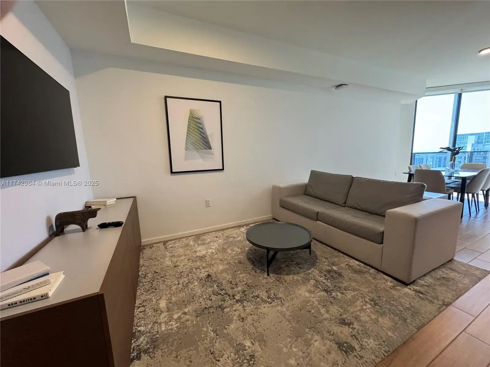 1 bedroom 2 bath Residential for sale at 398 NE 5th St # 4614, Miami FL 33132