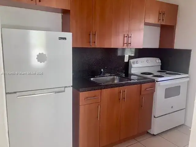 1 bedroom 1 bath Residential for sale at 3698 William Ave # 6, Miami FL 33133