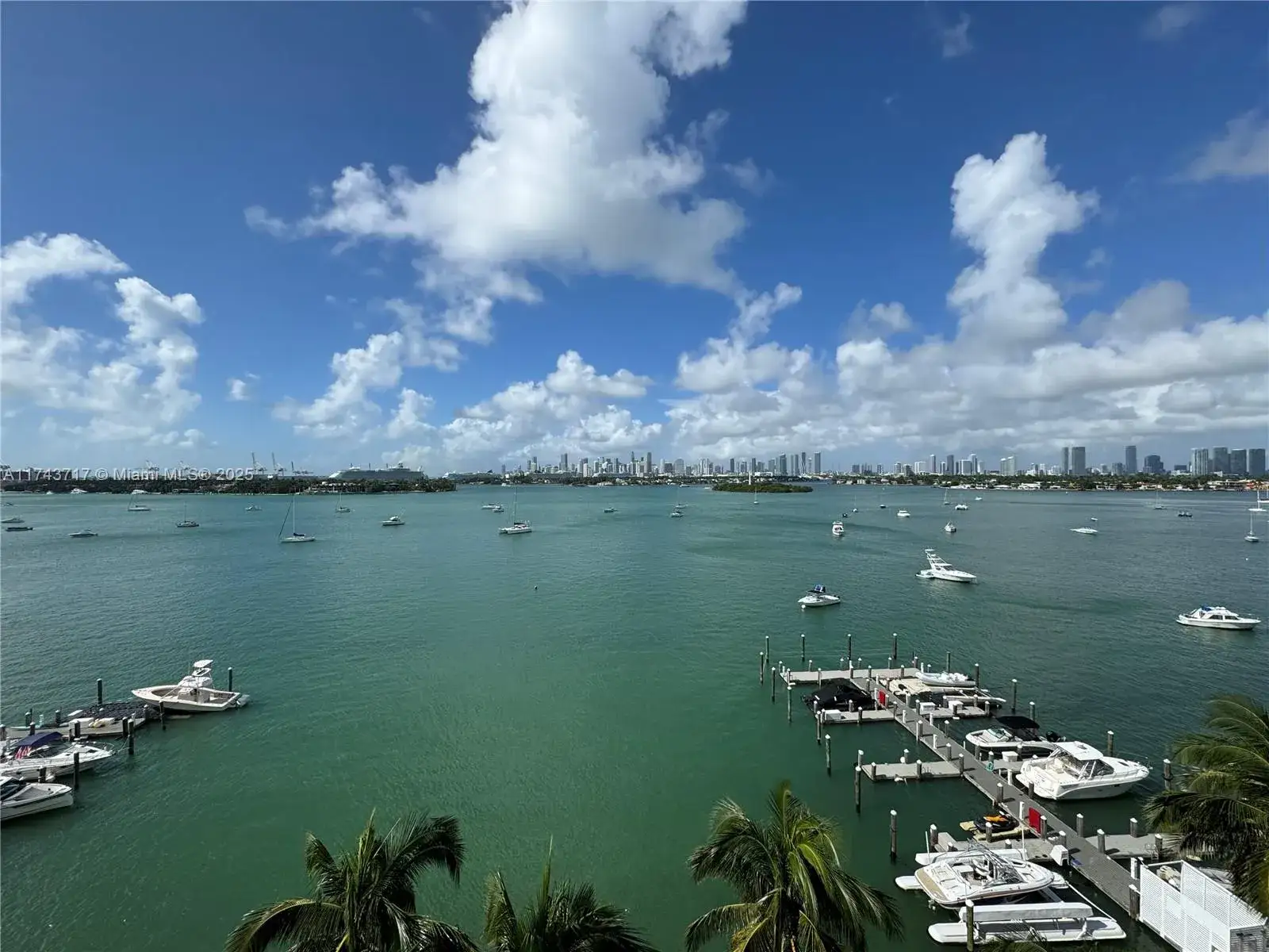 1 bedroom 1 bath Residential Lease for rent at 1500 Bay Rd # 840S, Miami Beach FL 33139