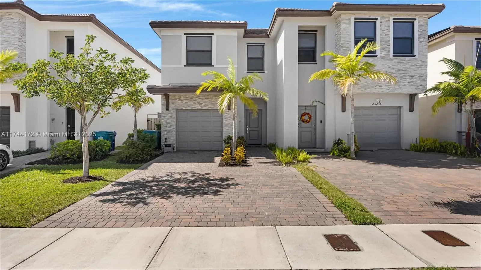 3 bedroom 2 bath Residential Lease for rent at 25246 SW 107th Ct, Homestead FL 33032
