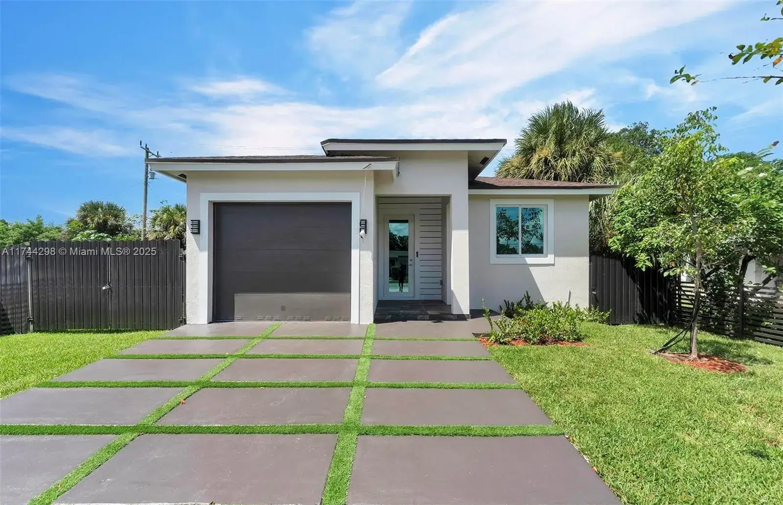 3 bedroom 2 bath Residential for sale at 2761 NW 5th St, Pompano Beach FL 33069