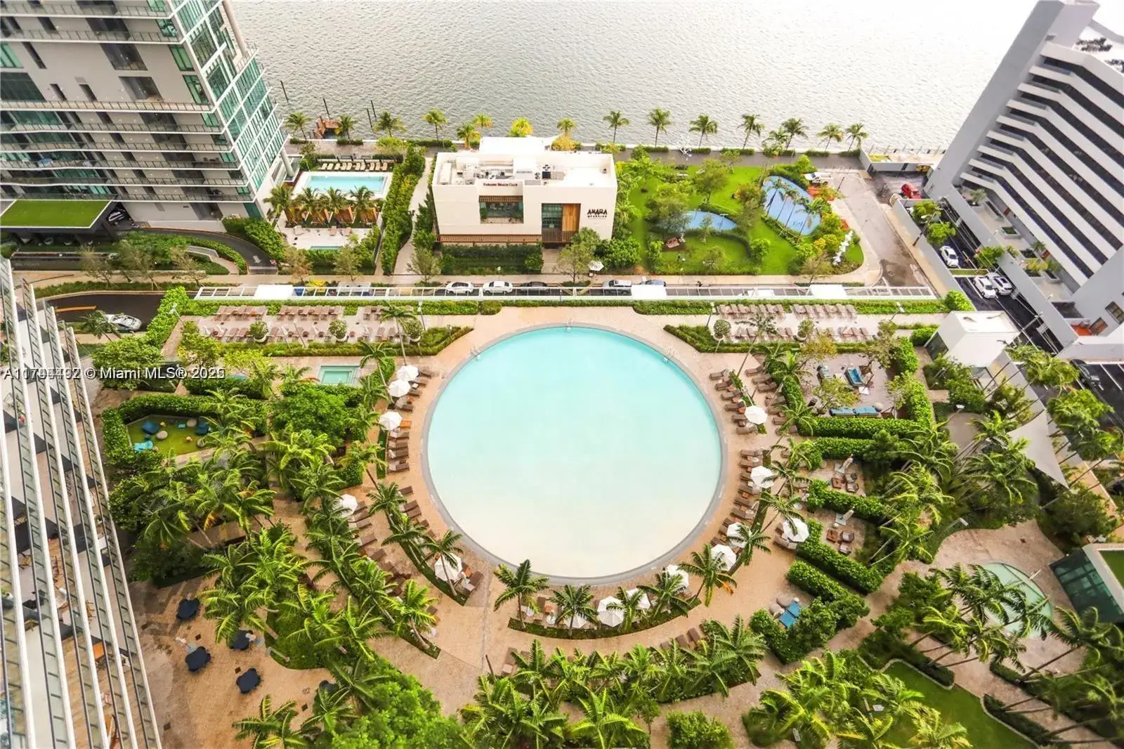 3 bedroom 3 bath Residential for sale at 480 NE 31 St # 2007, Miami FL 33137