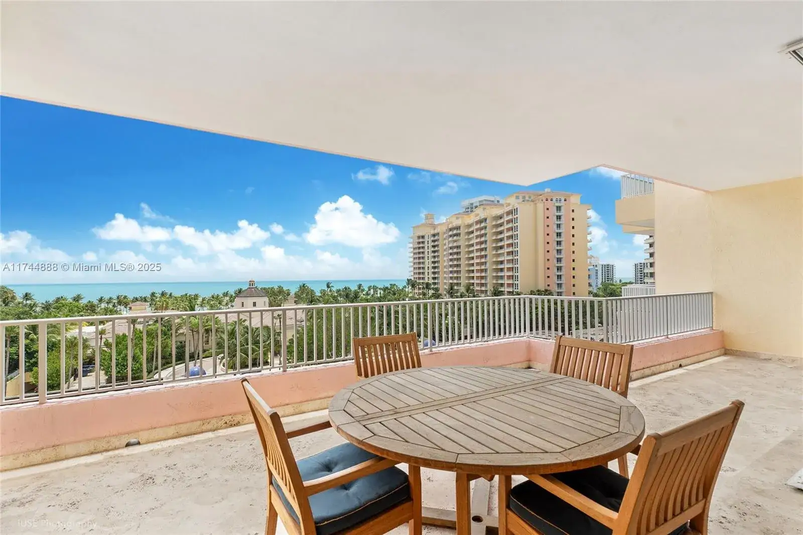 4 bedroom 5 bath Residential for sale at 785 Crandon Blvd, Key Biscayne FL 33149