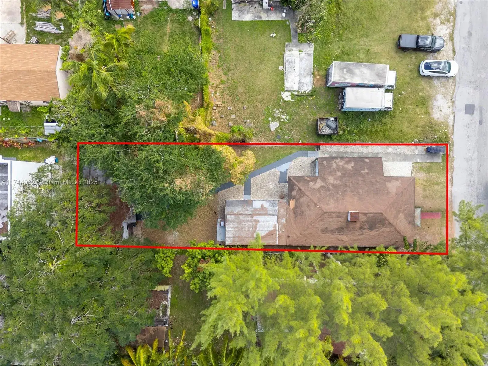 Commercial Sale for sale at 7525 NE Miami Ct, Miami FL 33138