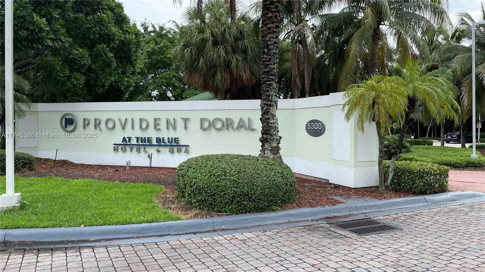 1 bedroom 1 bath Residential for sale at 5300 NW 87th Ave # 1310, Doral FL 33178