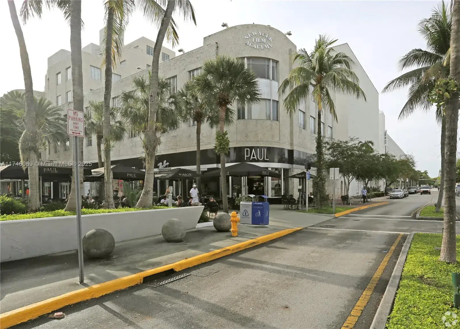 Commercial Sale for sale at 420 Lincoln Road # 301, Miami Beach FL 33139