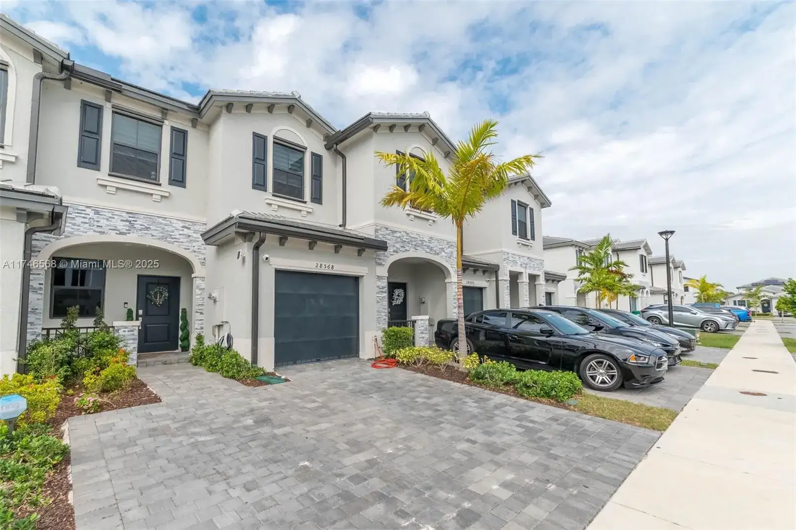 3 bedroom 2 bath Residential for sale at 28568 SW 134th Ave, Homestead FL 33033