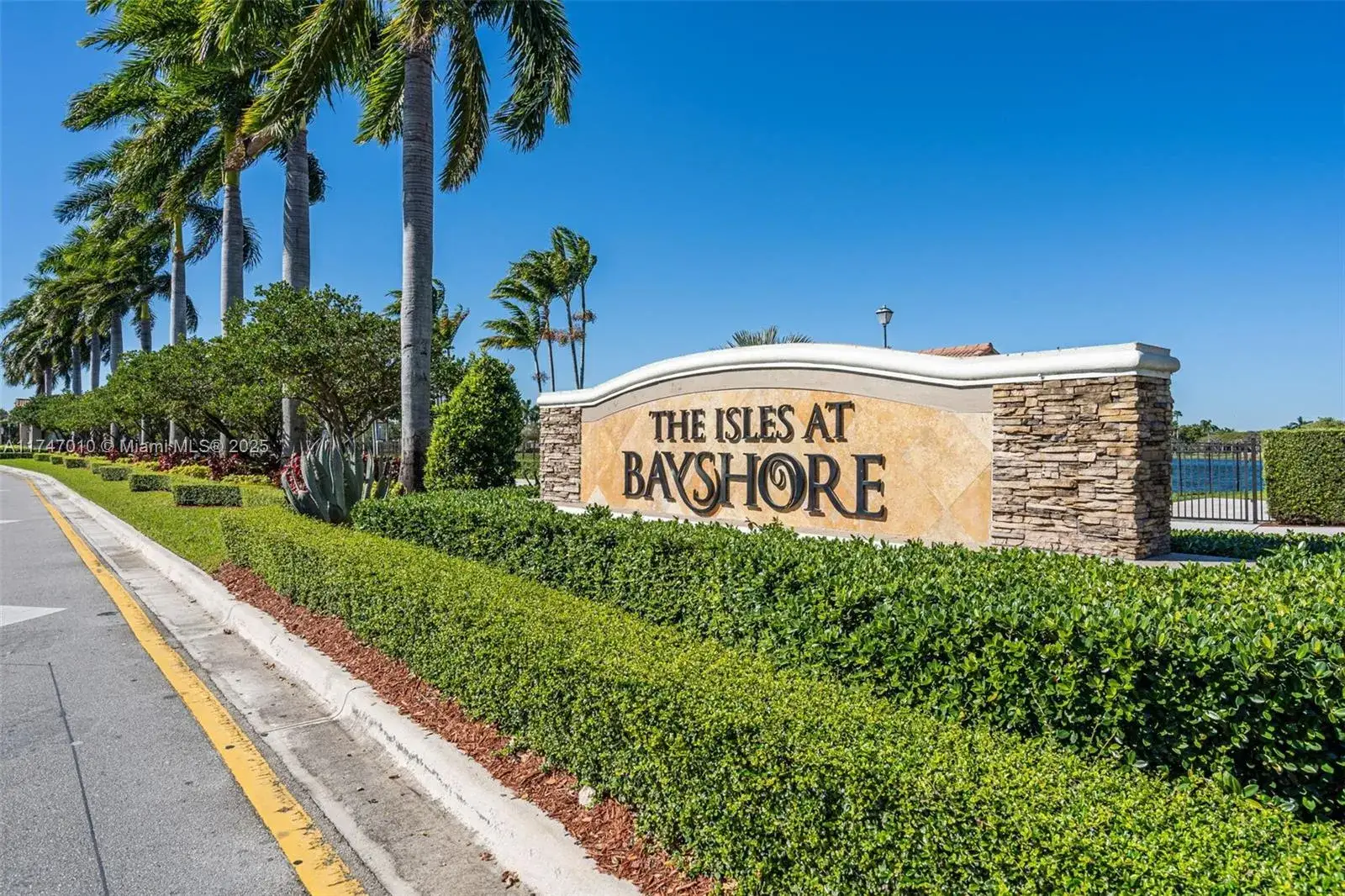 3 bedroom 2 bath Residential for sale at 22412 SW 89th Ave # 22412, Cutler Bay FL 33190