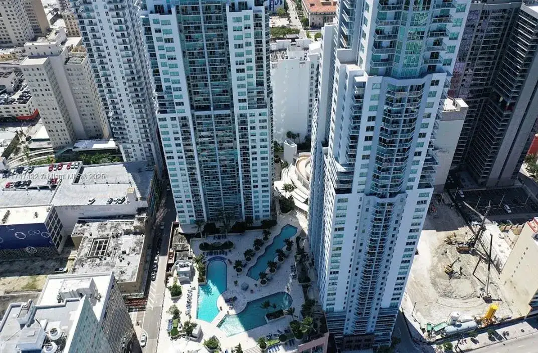 2 bedroom 2 bath Residential for sale at 253 NE 2nd St # 3202, Miami FL 33132