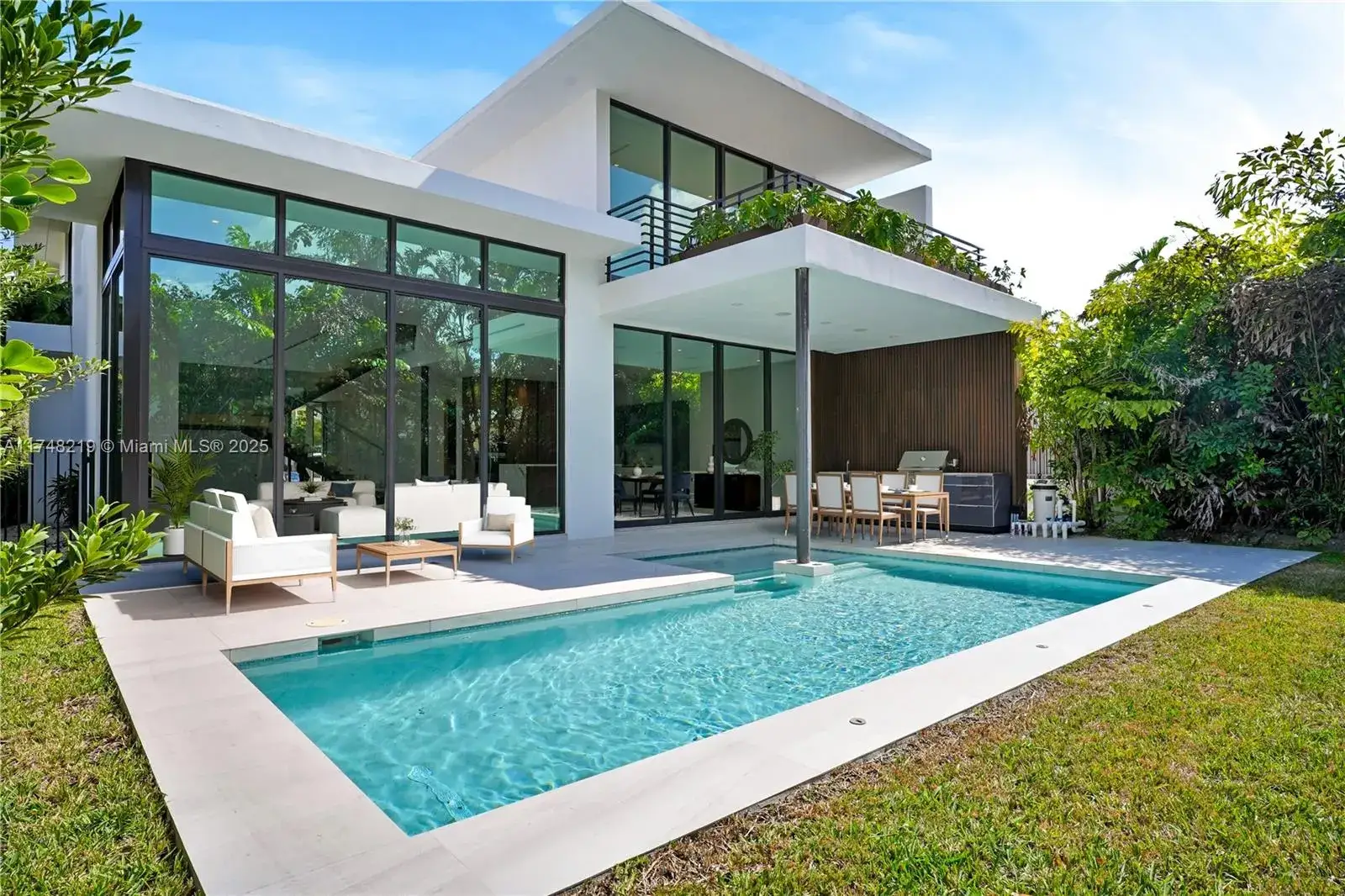 5 bedroom 5 bath Residential for sale at 168 SW 20th Rd, Miami FL 33129