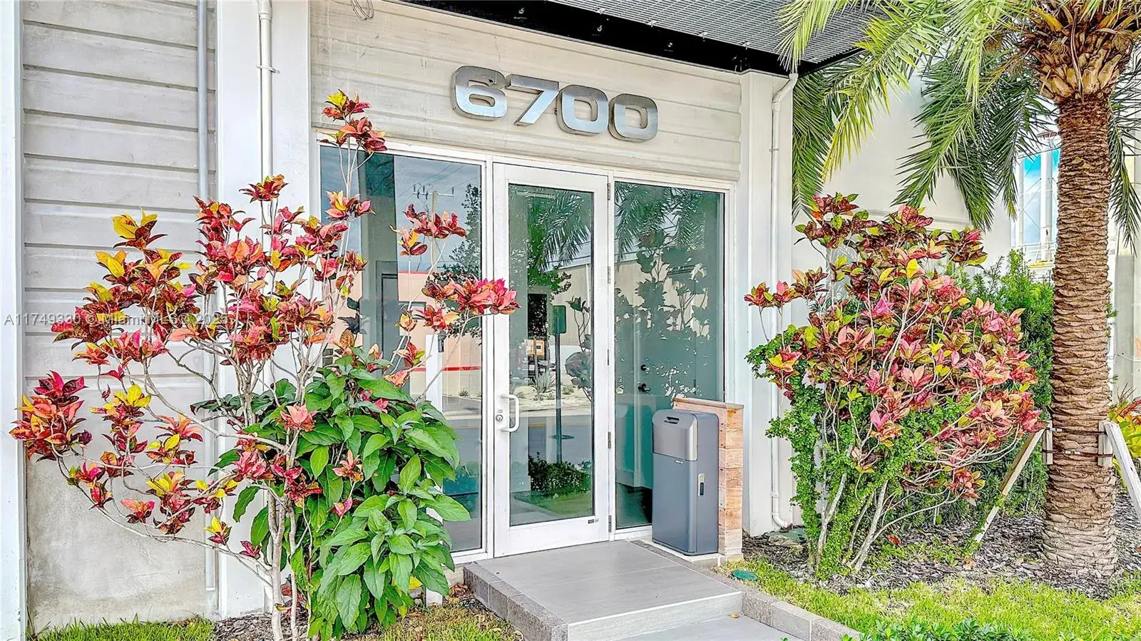 Commercial Sale for sale at 6700 NE 2nd Ct # 4, Miami FL 33138