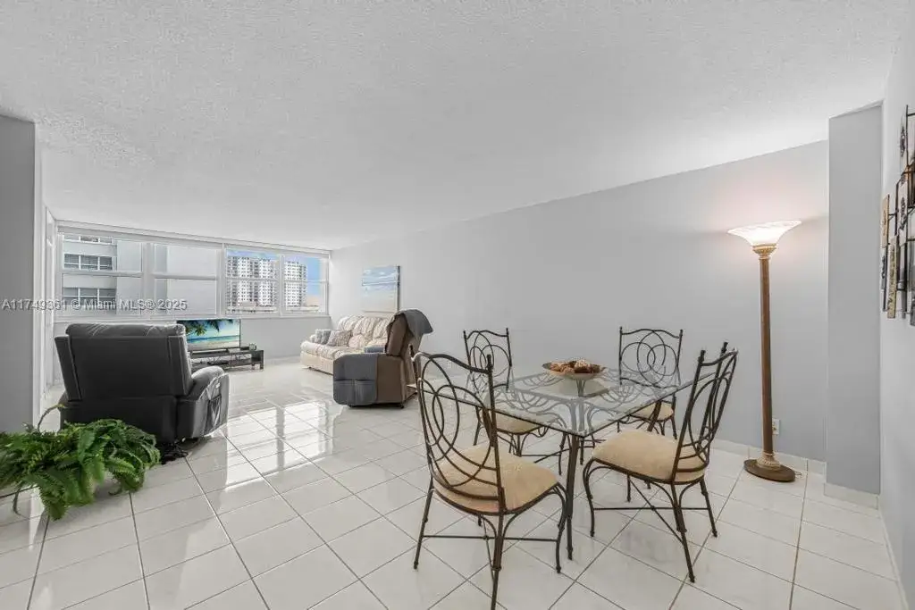 1 bedroom 1 bath Residential Lease for rent at 1410 S Ocean Dr # 1103, Hollywood FL 33019