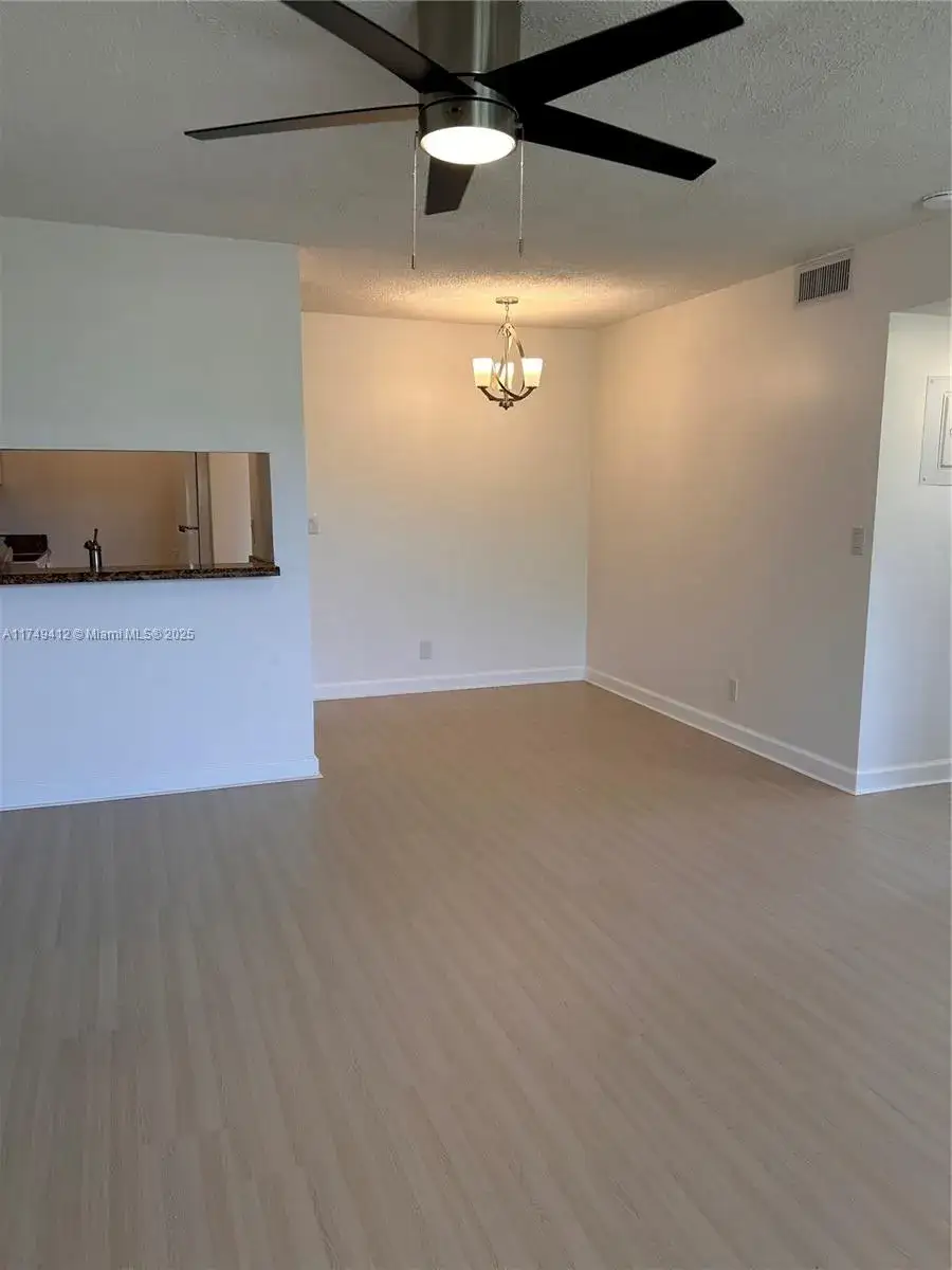 2 bedroom 2 bath Residential Lease for rent at 1045 Twin Lakes Dr, Coral Springs FL 33071
