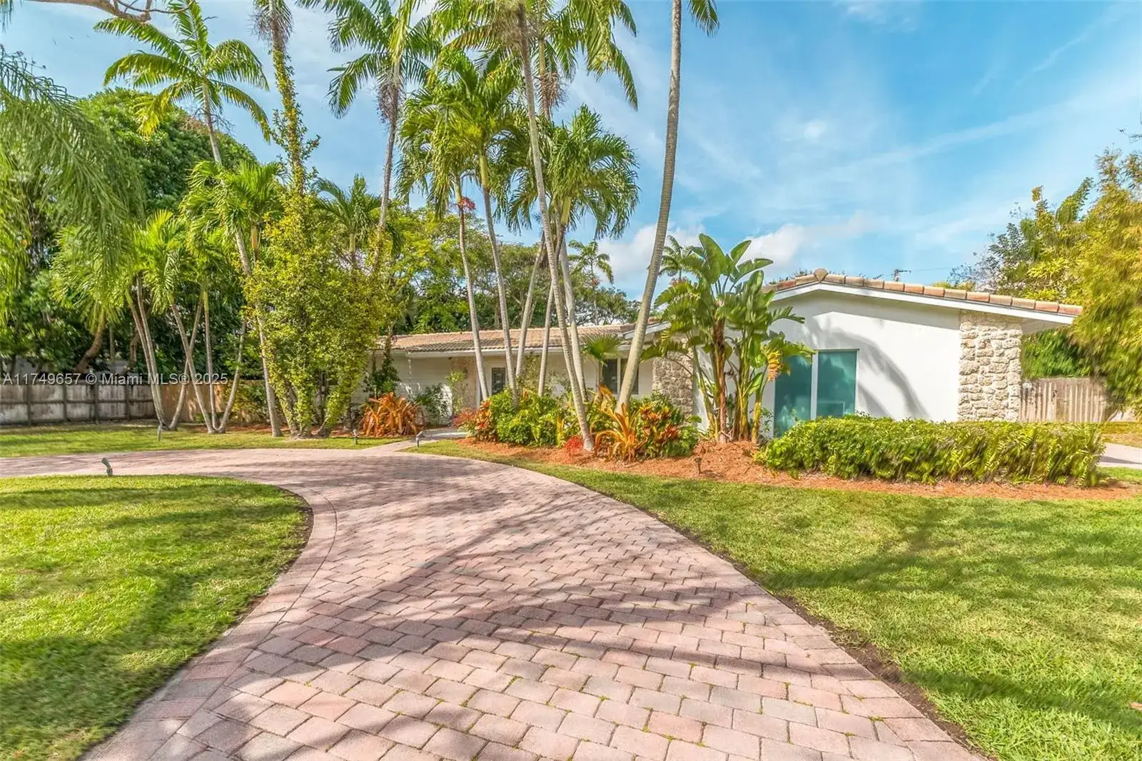 4 bedroom 2 bath Residential for sale at 7405 SW 132nd St, Pinecrest FL 33156