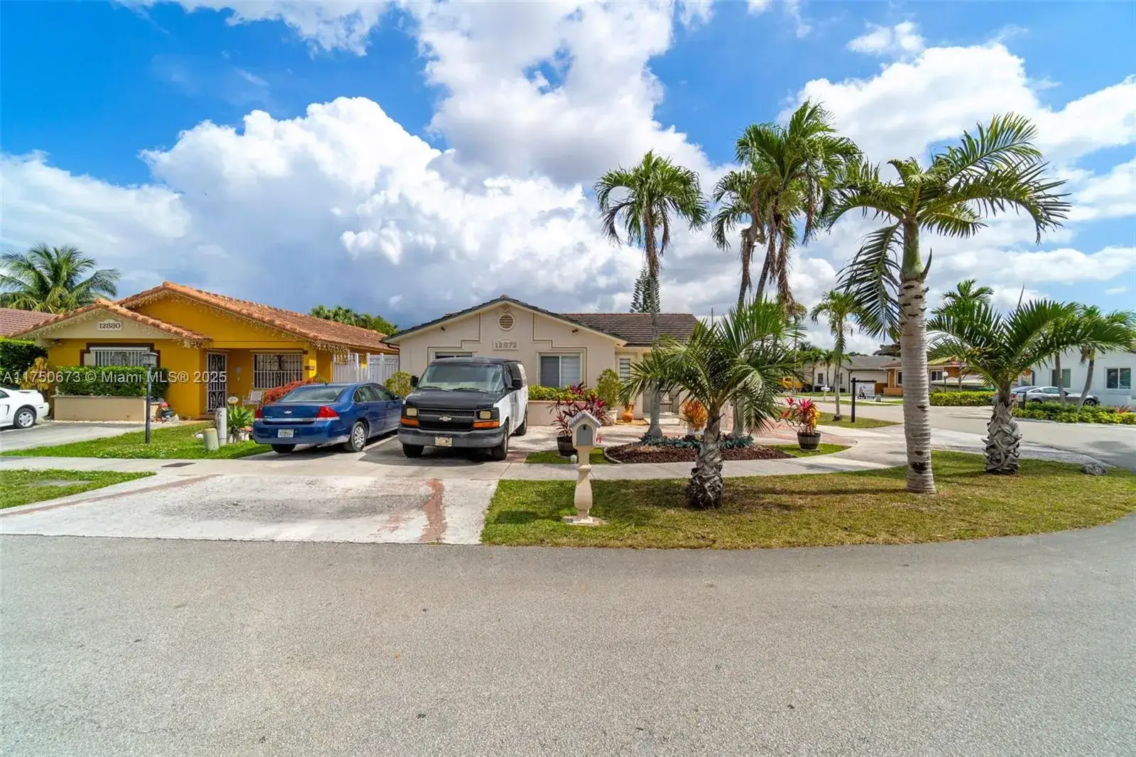 3 bedroom 2 bath Residential for sale at 12872 NW 101st Pl, Hialeah Gardens FL 33018