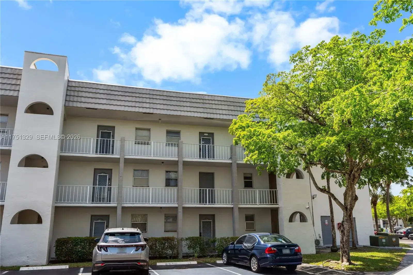 1 bedroom 1 bath Residential Lease for rent at 8450 Sunrise Lakes Blvd # 306, Sunrise FL 33322